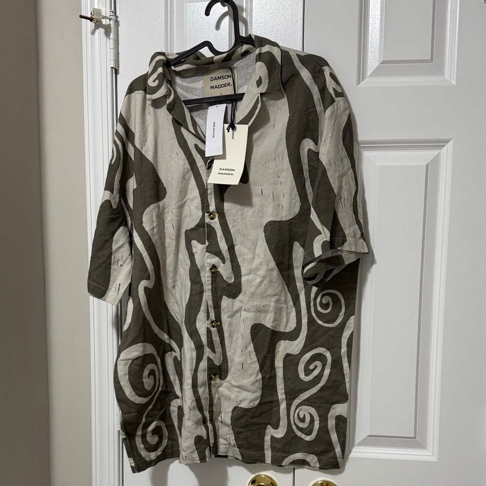 Urban Outfitters Swirl Patterned Green and White Shirt